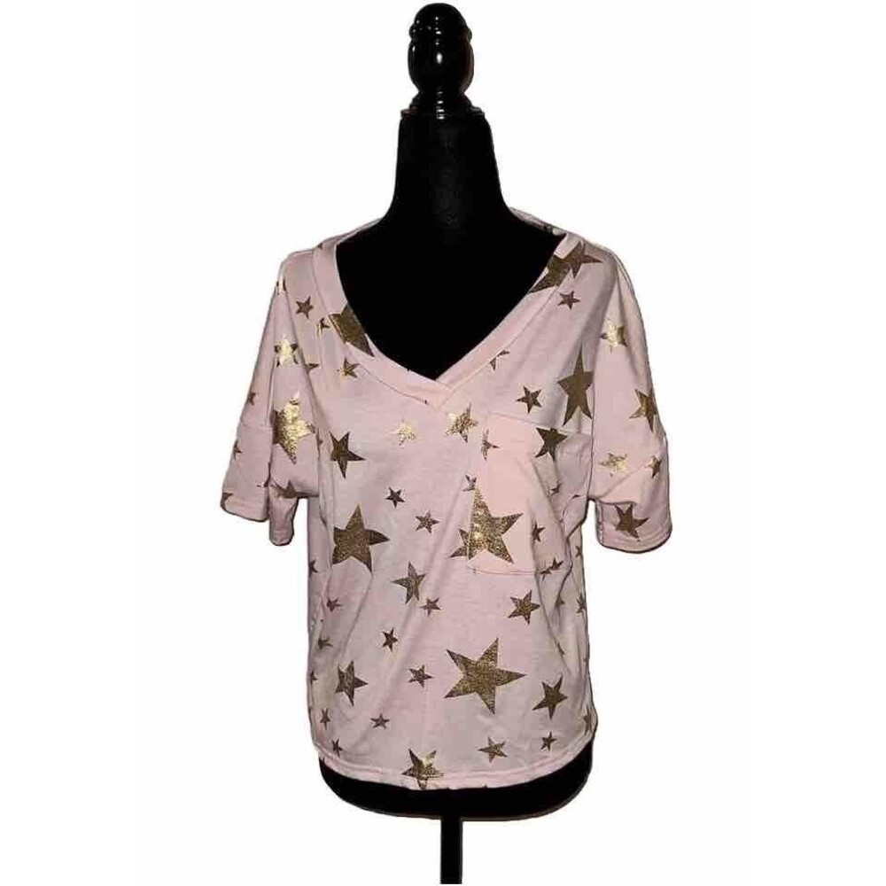 The Resto Shop Women’s Medium Sleepwear Shirt Star Theme Short Sleeve V-Neck